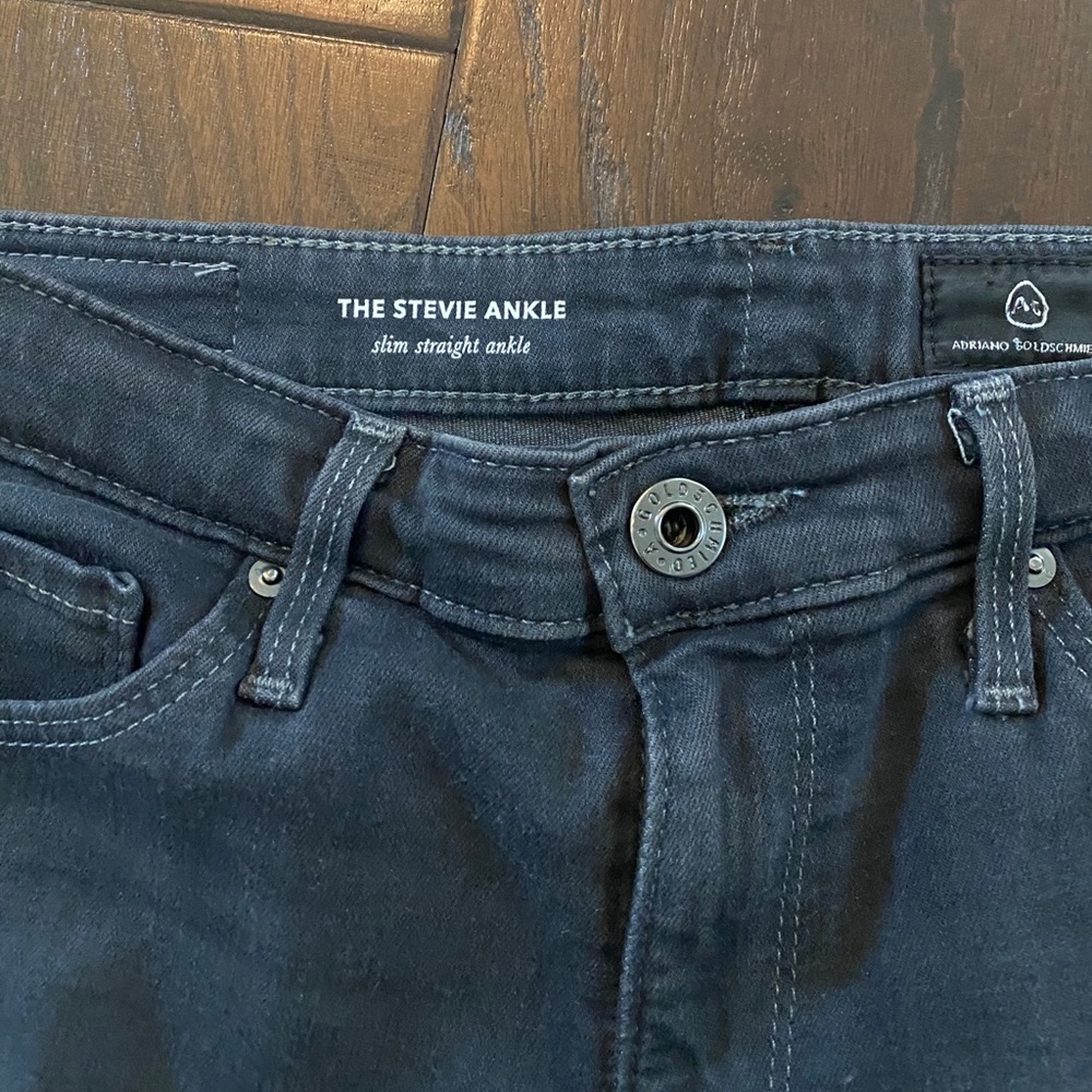 AG The Stevie Ankle size 26, grey denim